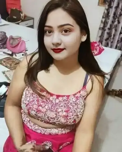 Narmadapuram Call Girl